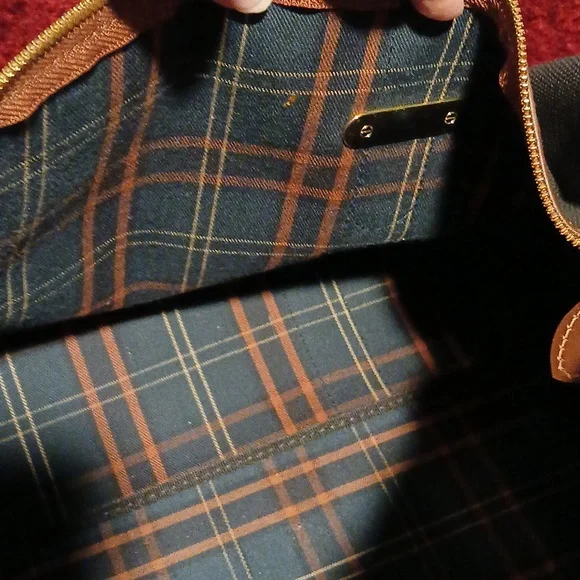 AUTHENTI DUNHILL BNWOT Green and Brown Duffel Bag - Picture 12 of 12